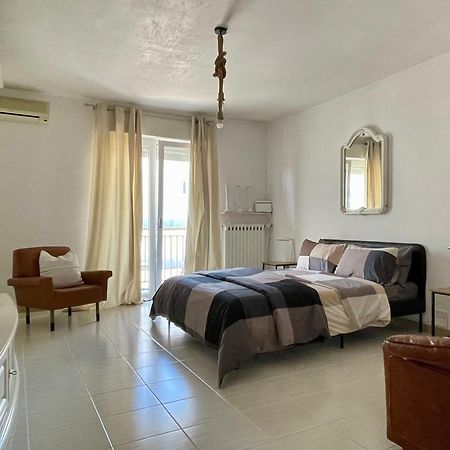 La Dimora Di Zia Angela Apartment โมโนโปลี ภายนอก รูปภาพ